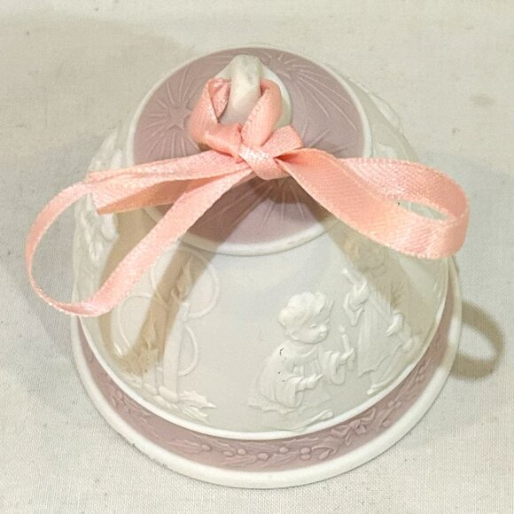 Lladro Porcelain Annual Christmas Bell 1996 Lavender Choir Boys - Picture 11 of 11